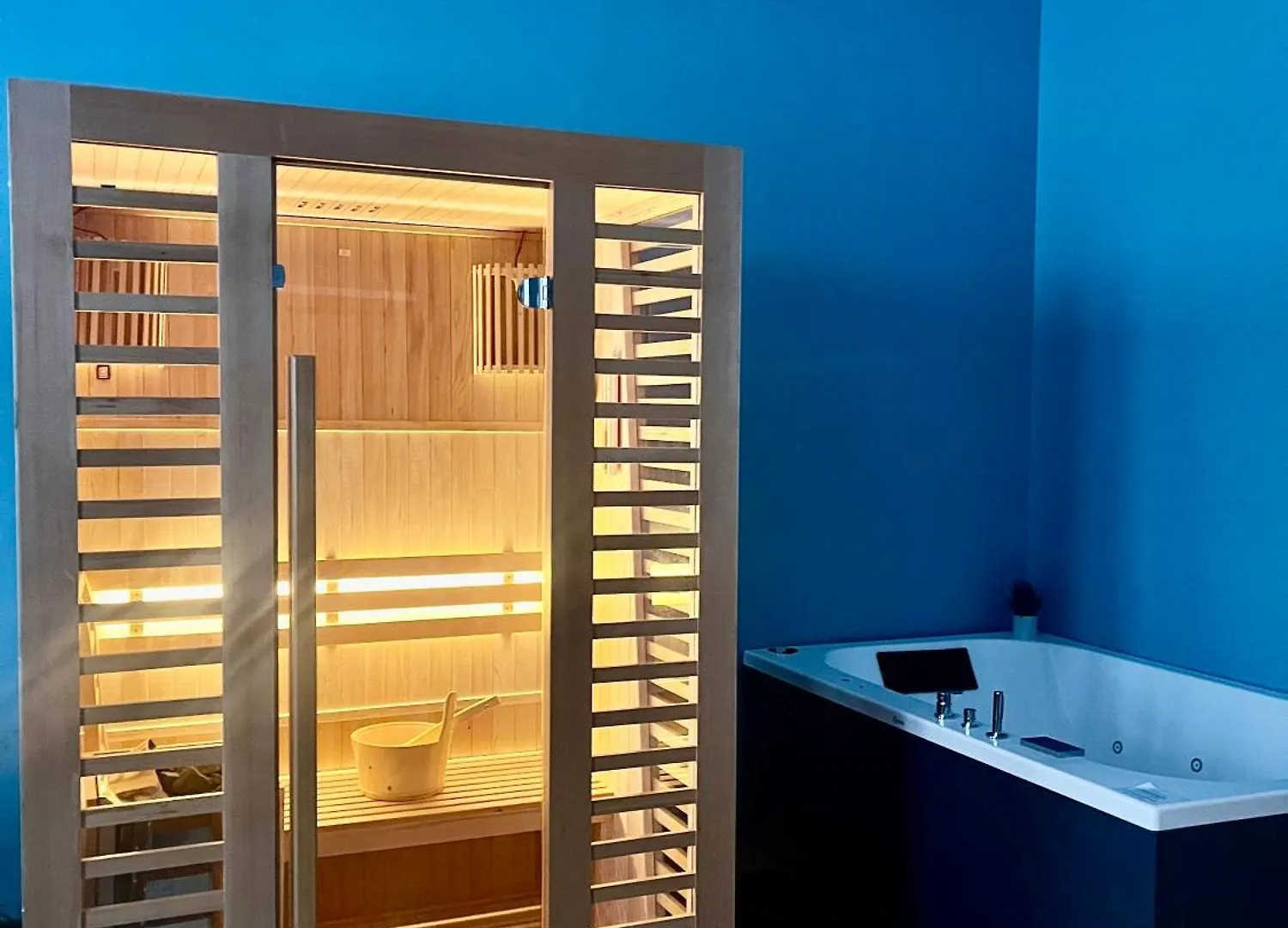 Angelina'S Suite&Spa Con Parcheggio Privato Como