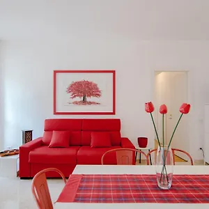  Apartment Dodo Red - The House Of Travelers