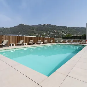 Hotel Como קומו